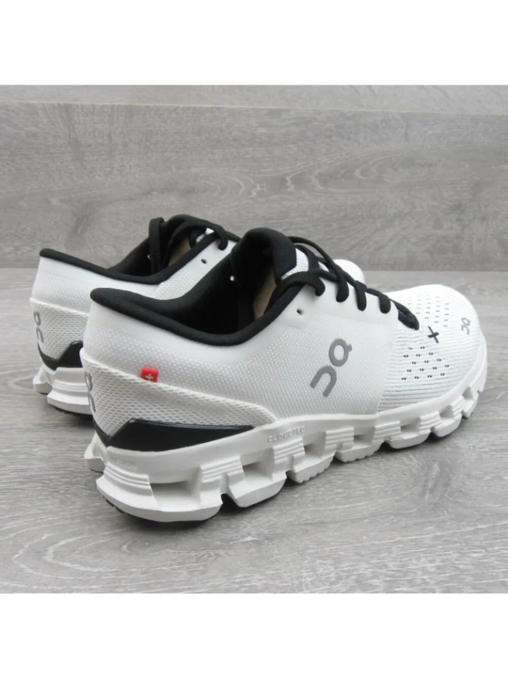 On Cloud X V4 Ivory Black Gym Running Shoes Women's Size 7.5 NEW